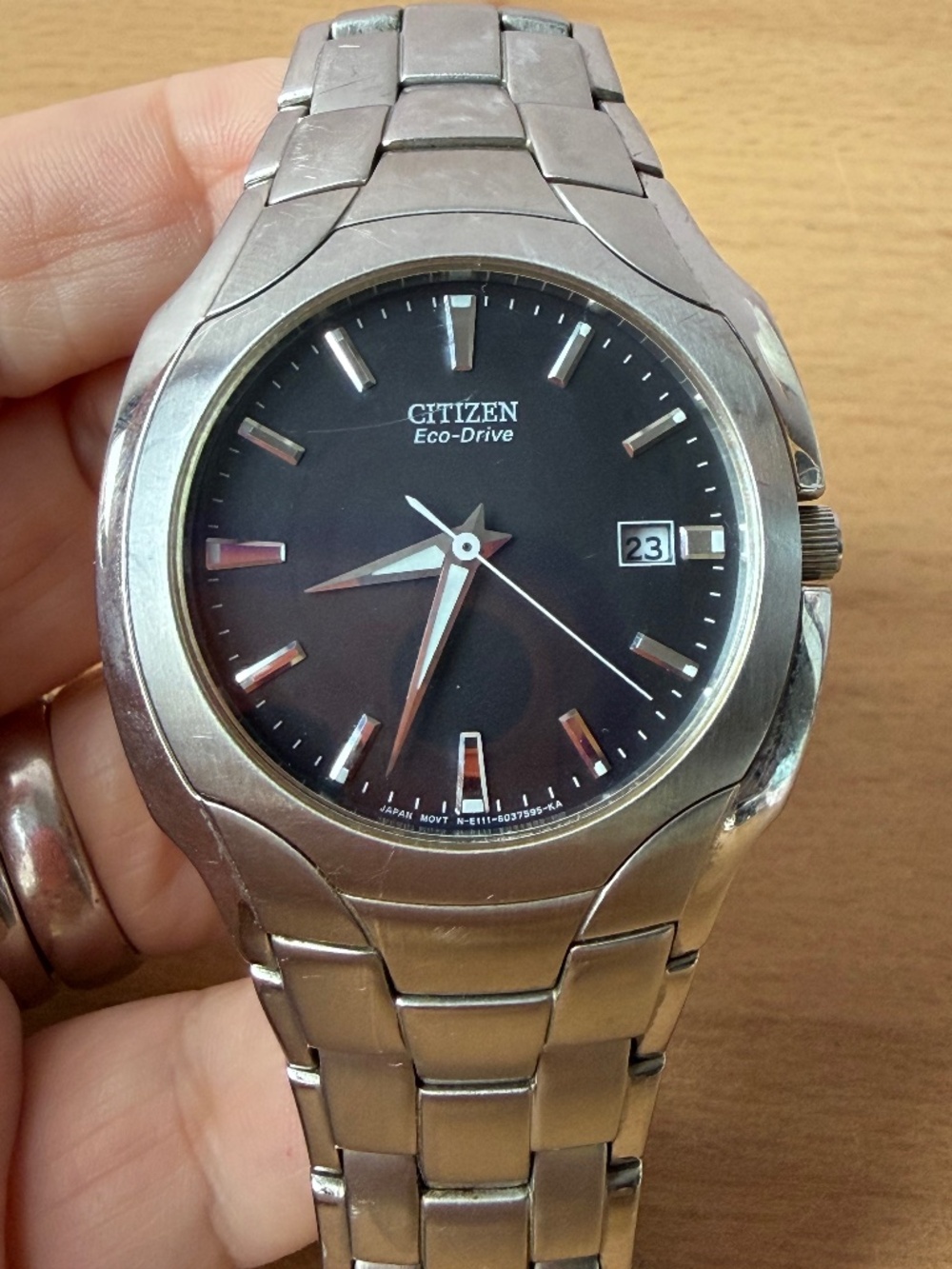 Citizen Eco-Drive Solar Battery Quartz Mens Watch Gray Dial Deployment Lock
